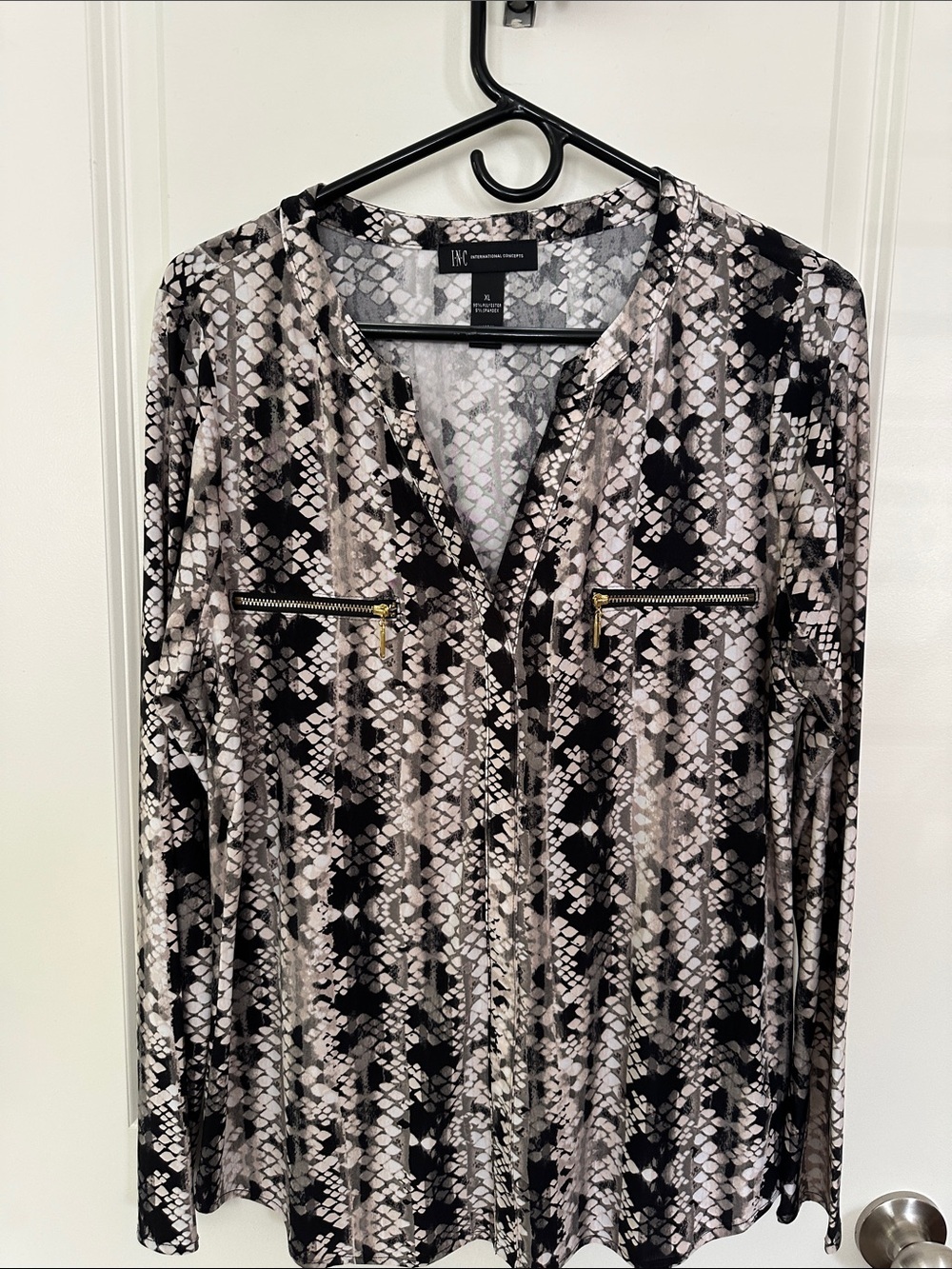 INC International Concepts Black & Cream Snake-Print Blouse